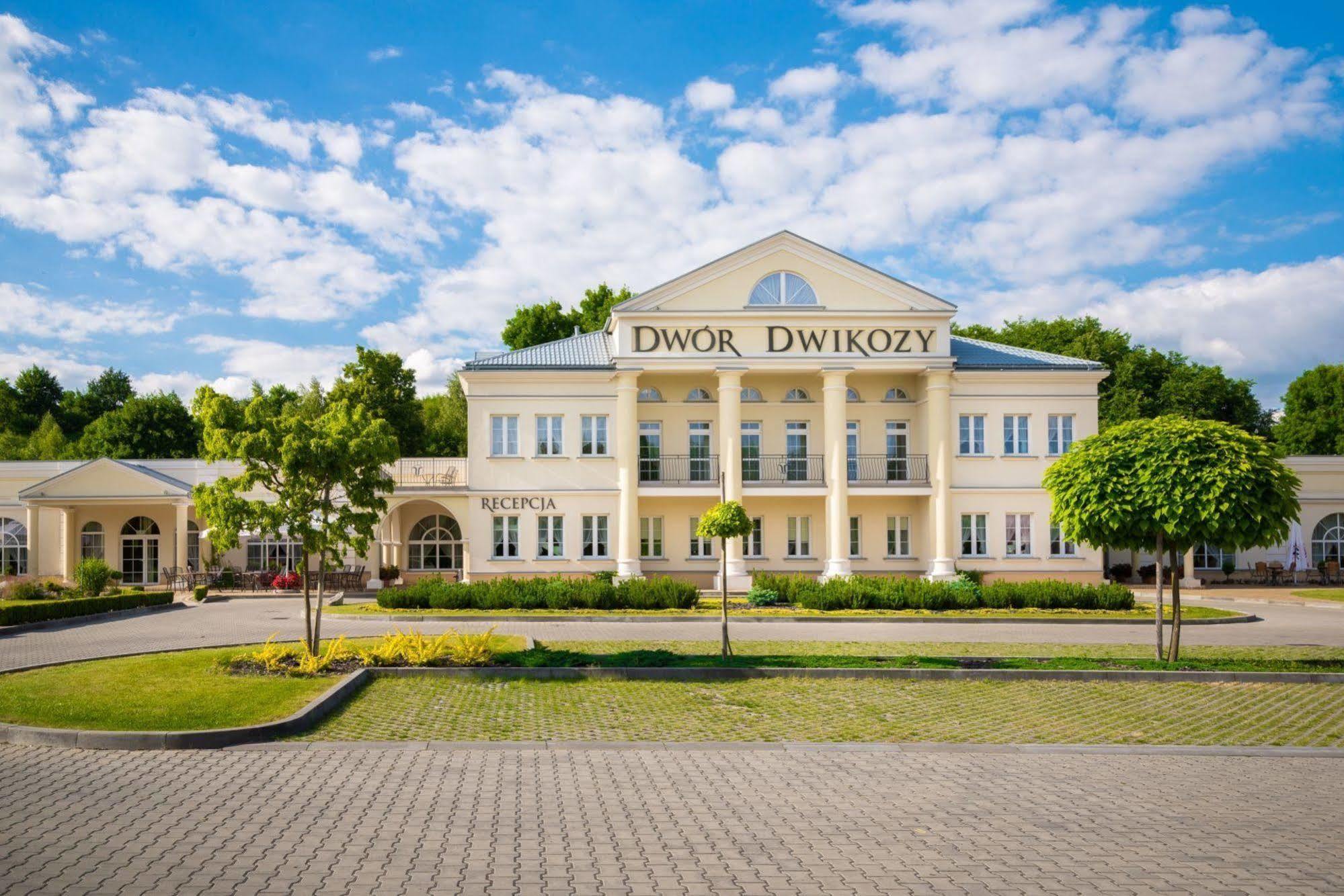 Hotel Dwor Dwikozy Extérieur photo
