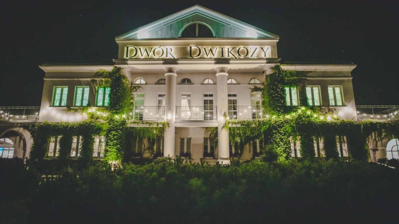 Hotel Dwor Dwikozy Extérieur photo